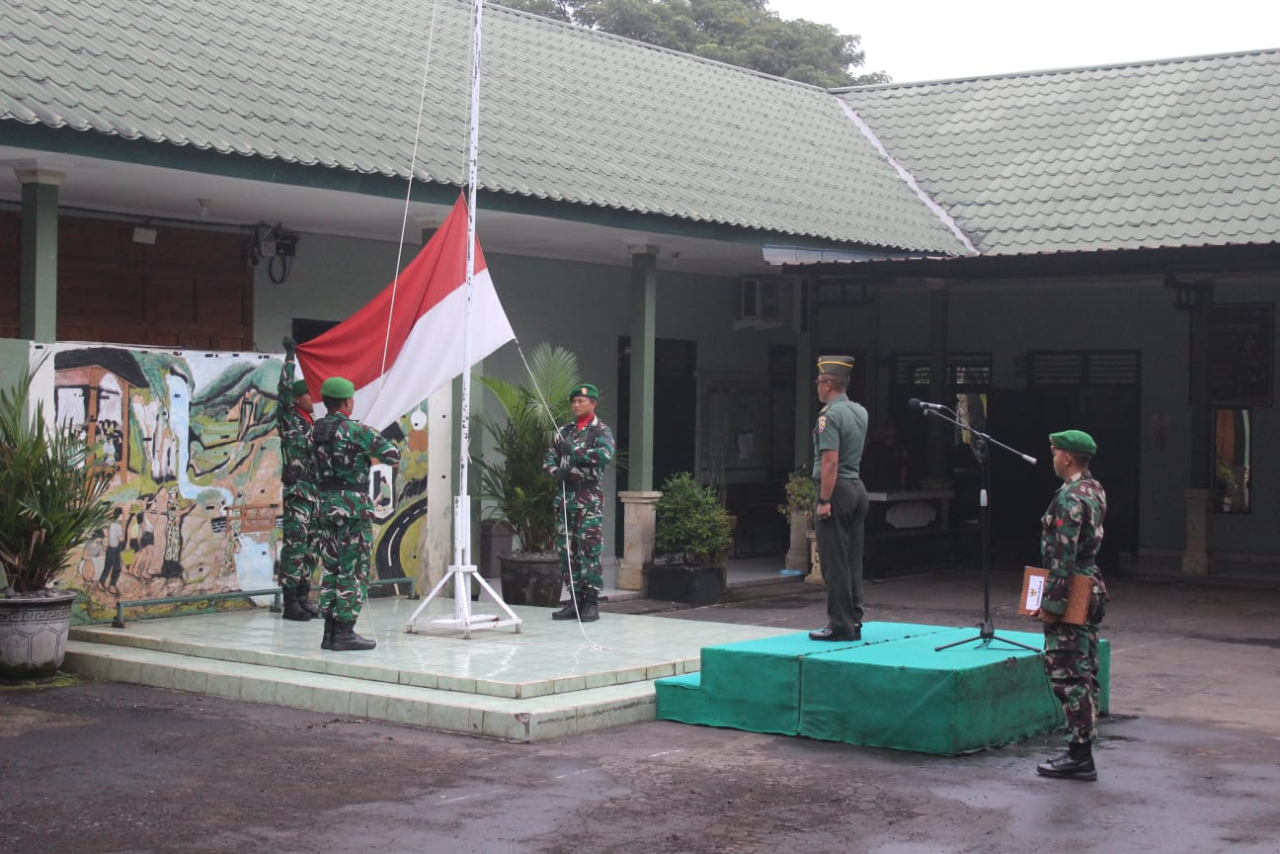 Kodim 1619/Tabanan Tegaskan Dukungan Program Pemerintah dalam Upacara Rutin Hari Senin 