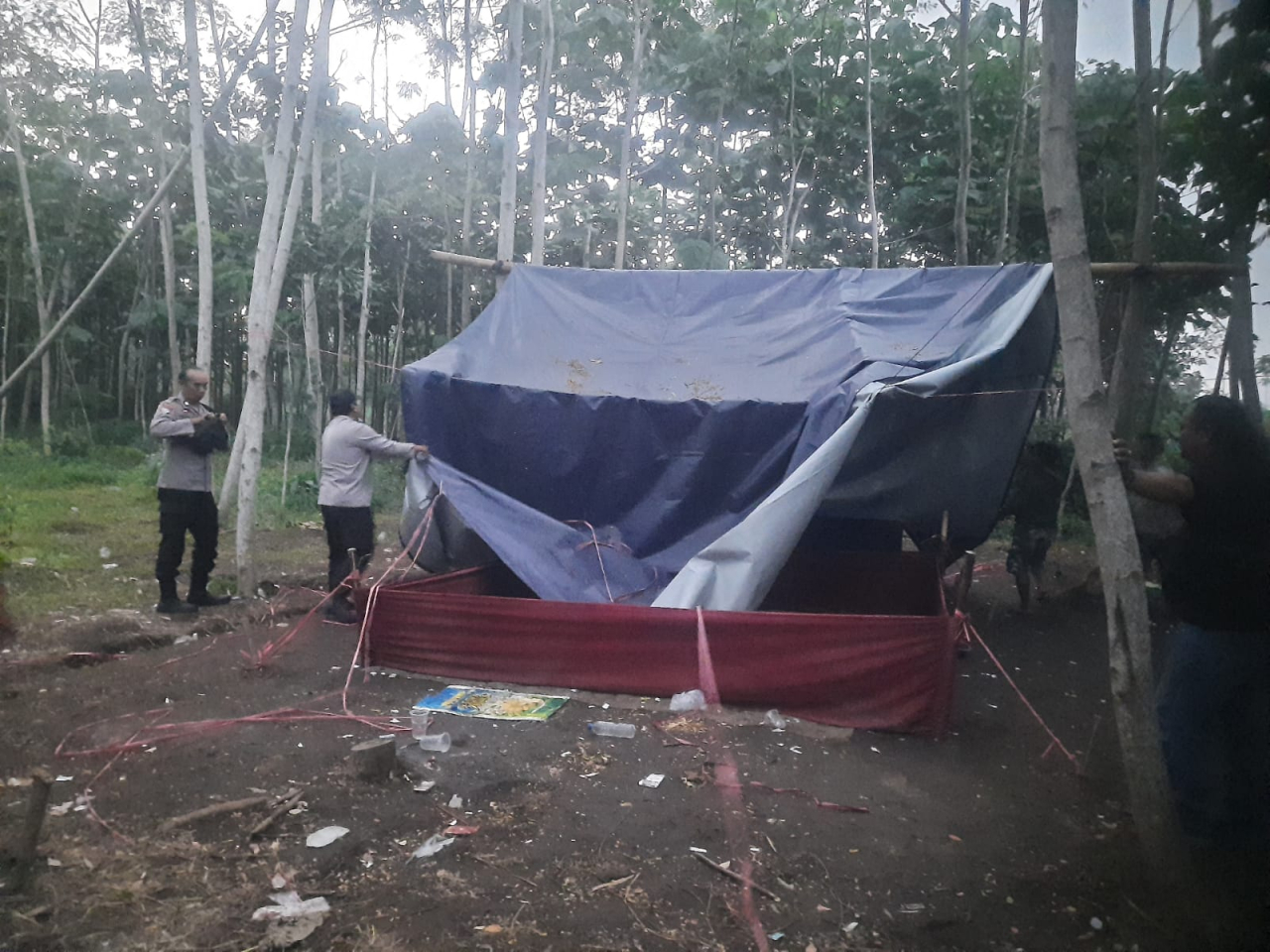 Polsek Tempeh Bongkar Arena Sabung Ayam di Dusun Ngebruk Tempeh Kidul Lumajang