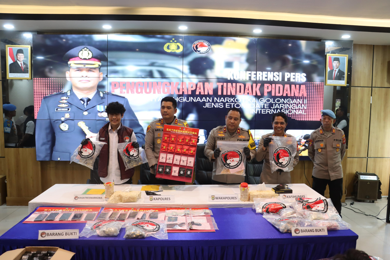 Polres Pelabuhan Tanjung Priok Bongkar Jaringan Internasional Narkotika Etomidate Berkedok Liquid Vape,
