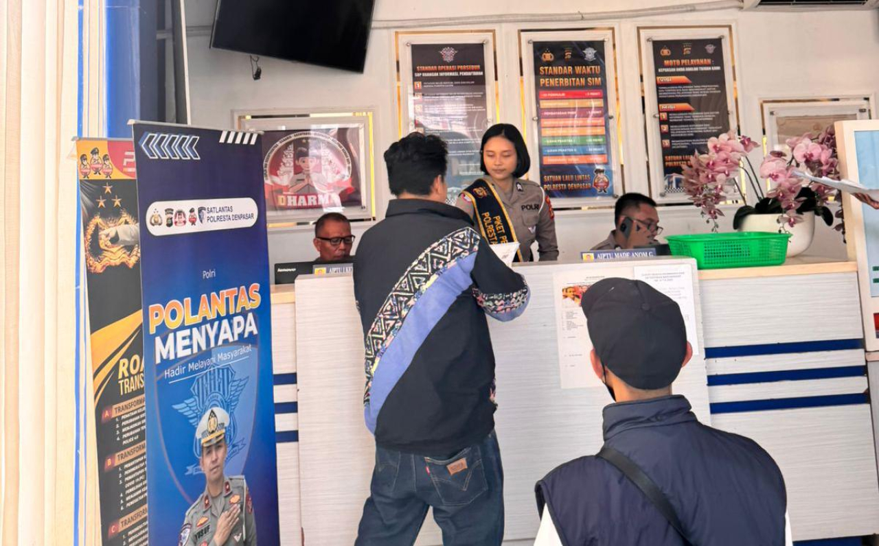 Pelayanan Satpas SIM Polresta Denpasar Berjalan Lancar, Warga Dilayani Cepat dan Humanis