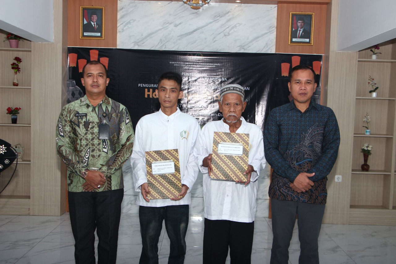 Hadirkan Harapan Baru, Lapas Kelas I Madiun Serahkan Remisi Khusus Waisak sebagai Bentuk Penghargaan atas Perubahan