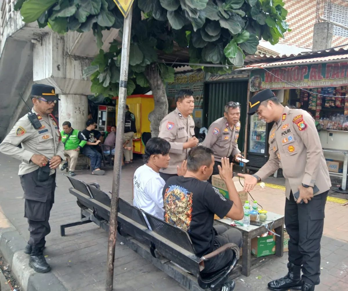 Jaga Jakarta+ On The Spot, Kapolsek Tambora Ajak Warga Bersinergi Wujudkan Kamtibmas Kondusif