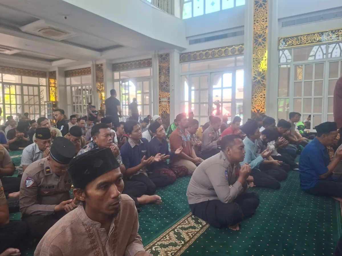 Polresta Sidoarjo dan Warga Gelar Doa Bersama untuk Kesembuhan Santri Ponpes Manbaul Hikam