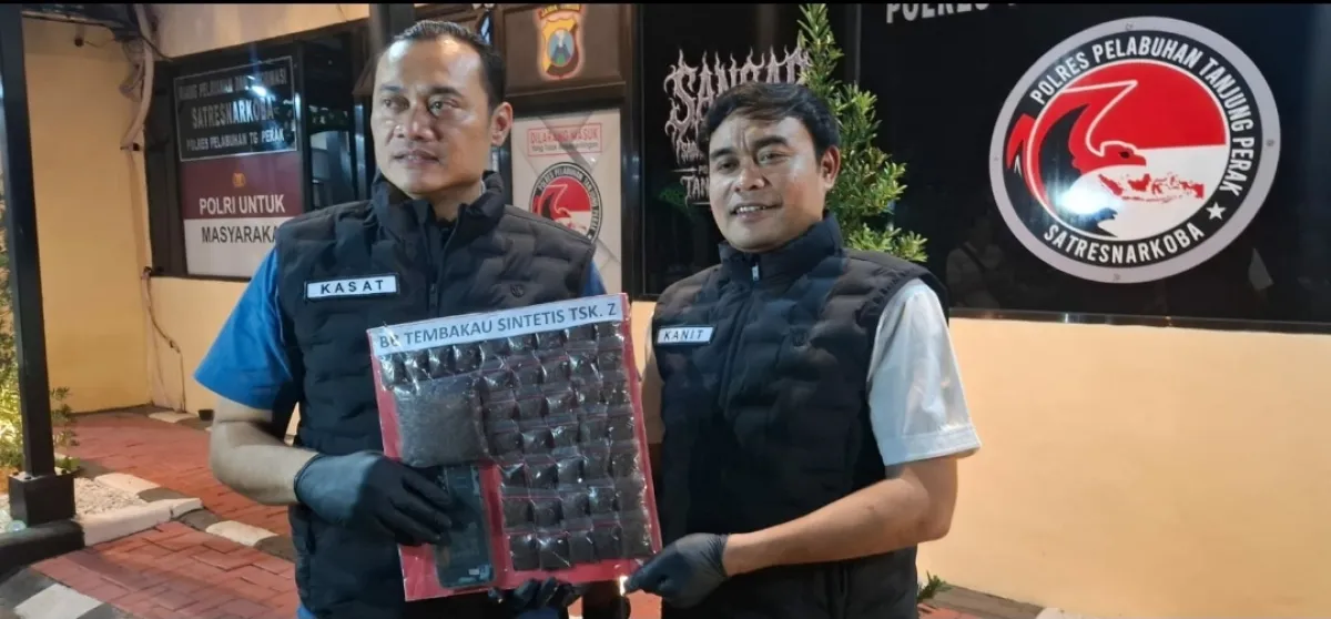 Satreskoba Polres Tanjung Perak Bongkar Peredaran Tembakau Sintetis, 148,7 Gram Disita