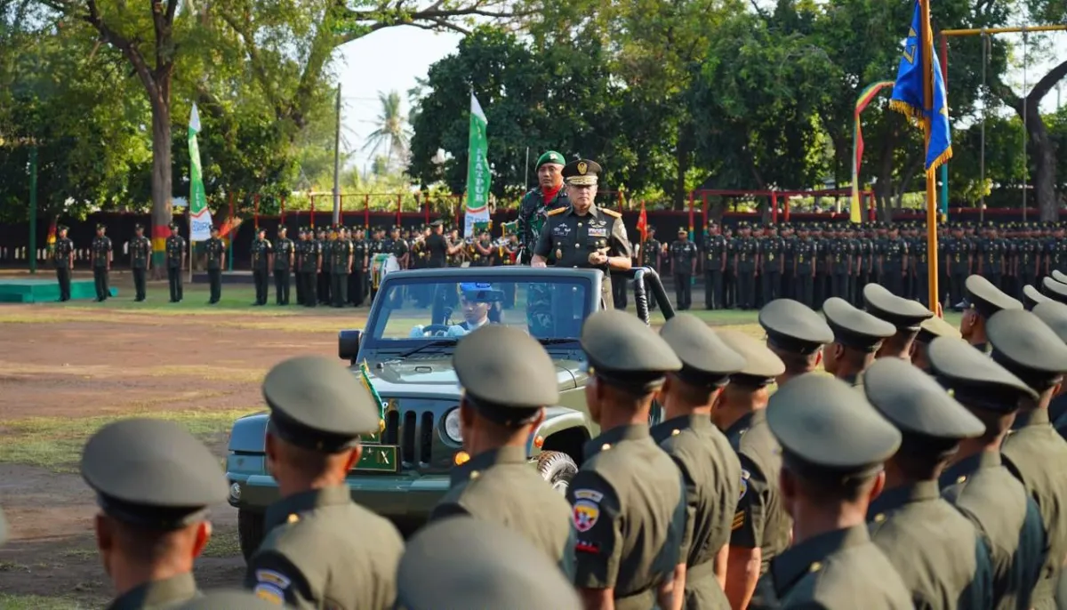 Tegaskan Pentingnya Disiplin dan Profesionalisme Prajurit, Pangdam IX/Udayana Tutup Pendidikan Tamtama
