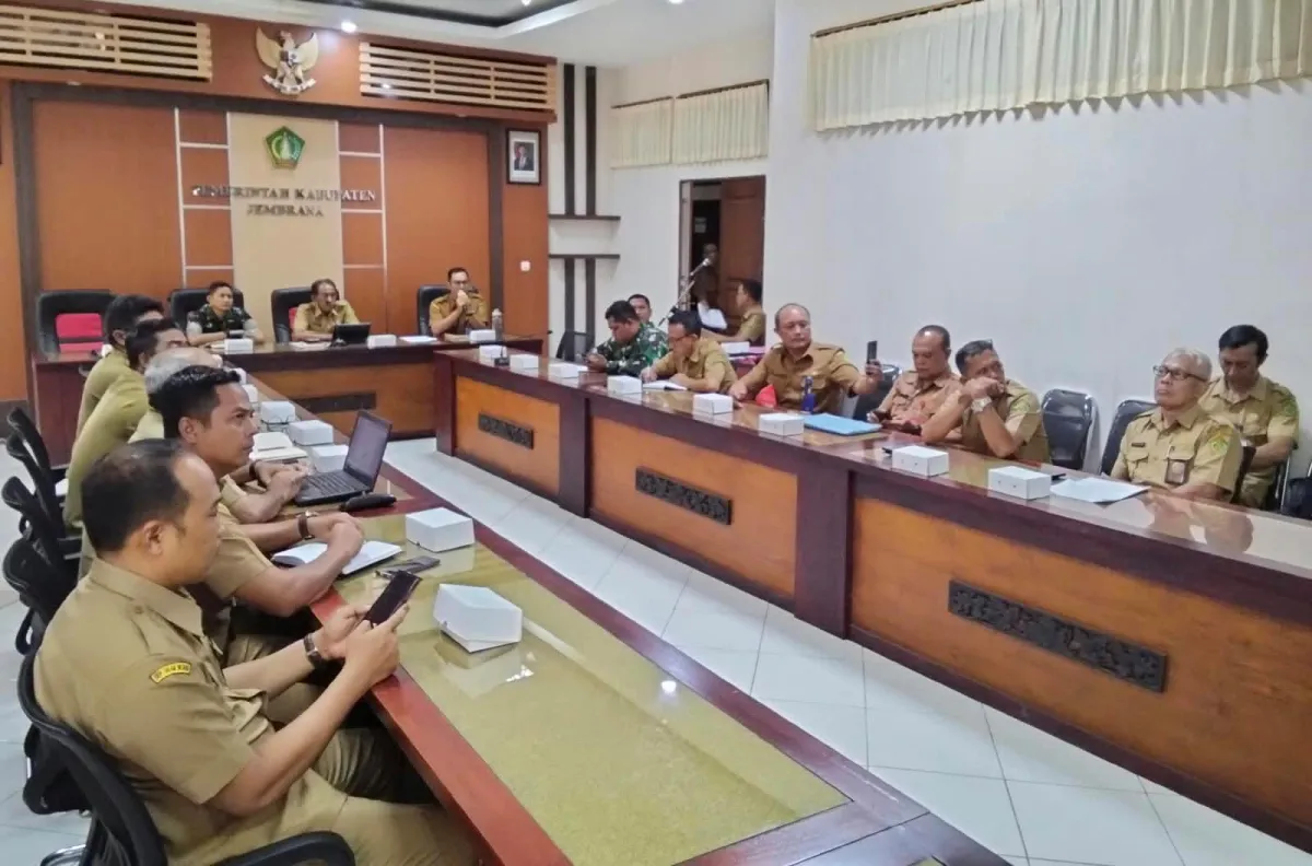 Dandim 1617/Jembrana Hadiri Rakor Verval Fisik Gerai Koperasi Merah Putih di Kantor Bupati Jembrana