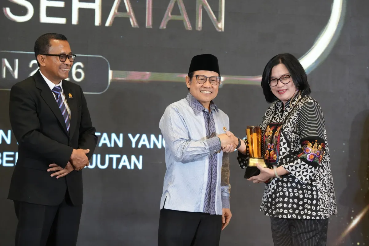 Pelayanan Berkualitas untuk Peserta JKN, RSUD Dr. Soetomo dan RSIA Putri Surabaya Raih Juara Pertama