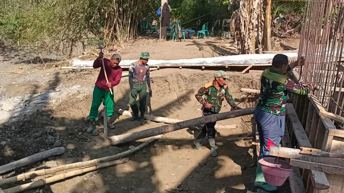 Kodim 1617/Jembrana Pacu Pembangunan Jembatan Beton Perintis Garuda Tahap VI di Melaya