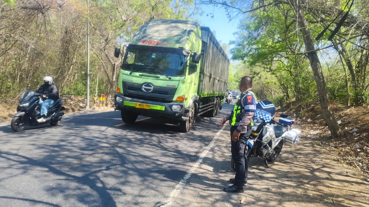 Antrean Kendaraan Keluar Bali di Gilimanuk Capai 3,5 Kilometer, Polisi Perkuat Pengamanan dan Pengaturan Arus