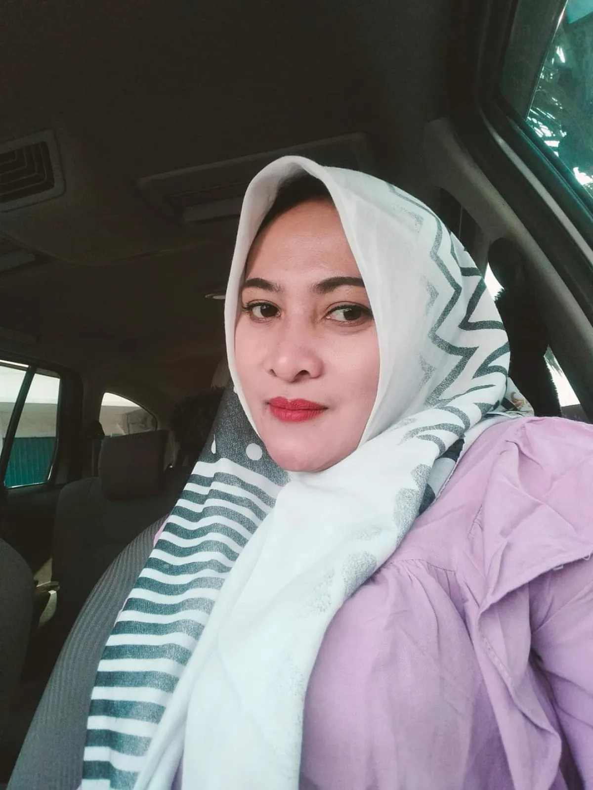 Di Hari Istimewa, Keluarga Besar Berita-Compasnews.com Sampaikan Doa Terbaik untuk Nurul Setiawati