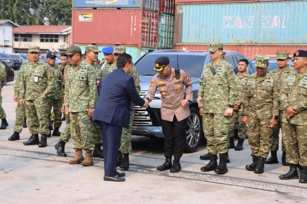 Kapolres Priok Hadiri Penyambutan Kapal Induk ITS Giuseppe Garibaldi, Menteri Pertahanan dan Pejabat Tinggi TNI