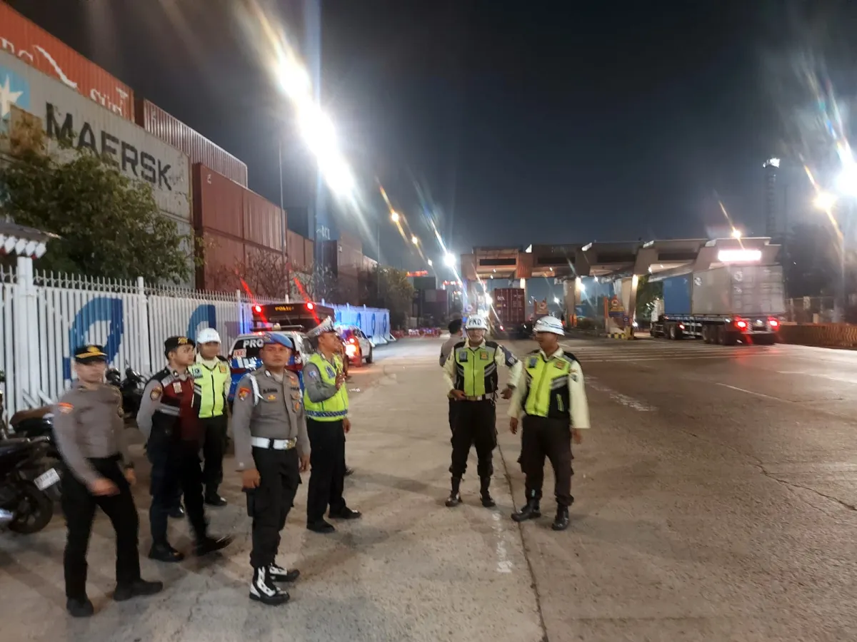Situasi Kamtibmas di Kawasan JICT Terkendali, Aktivitas Kapal Container Berjalan Aman dan Lancar