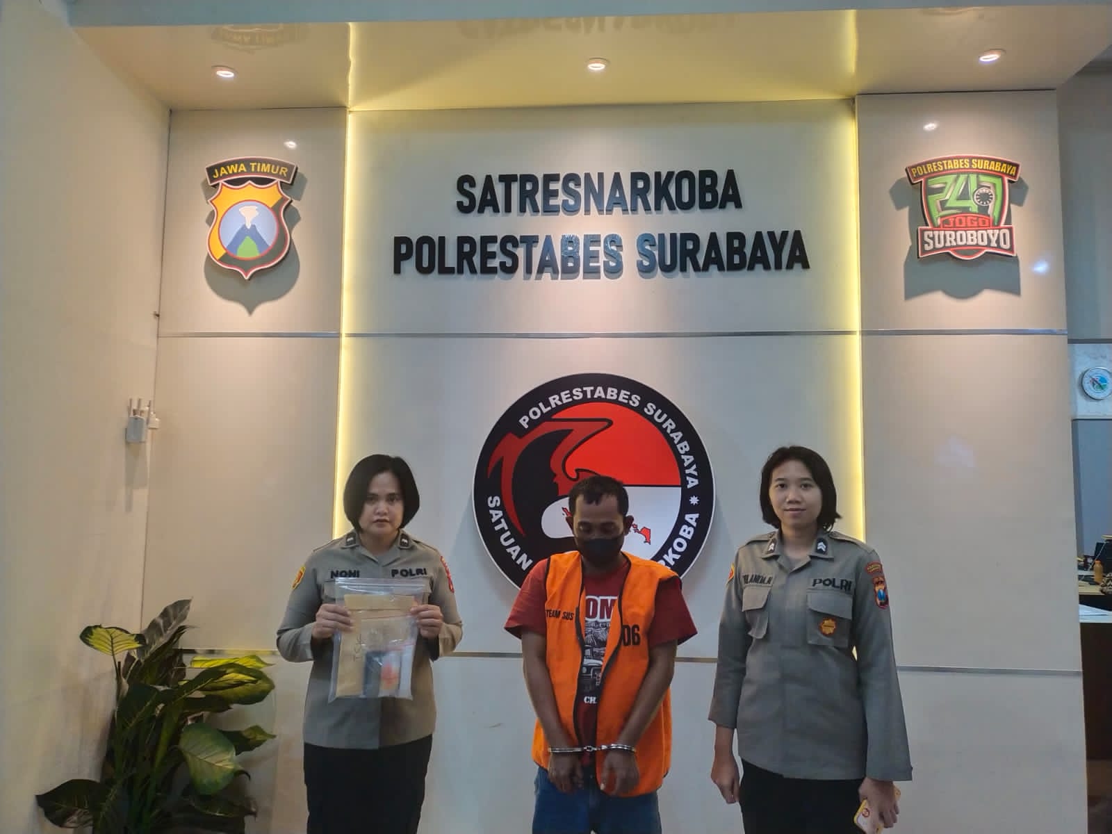 Simpan 19 Poket Sabu di Kantong Celana, Seorang Sopir warga Jagalan di Amankan Satnarkoba Polrestabes Surabaya